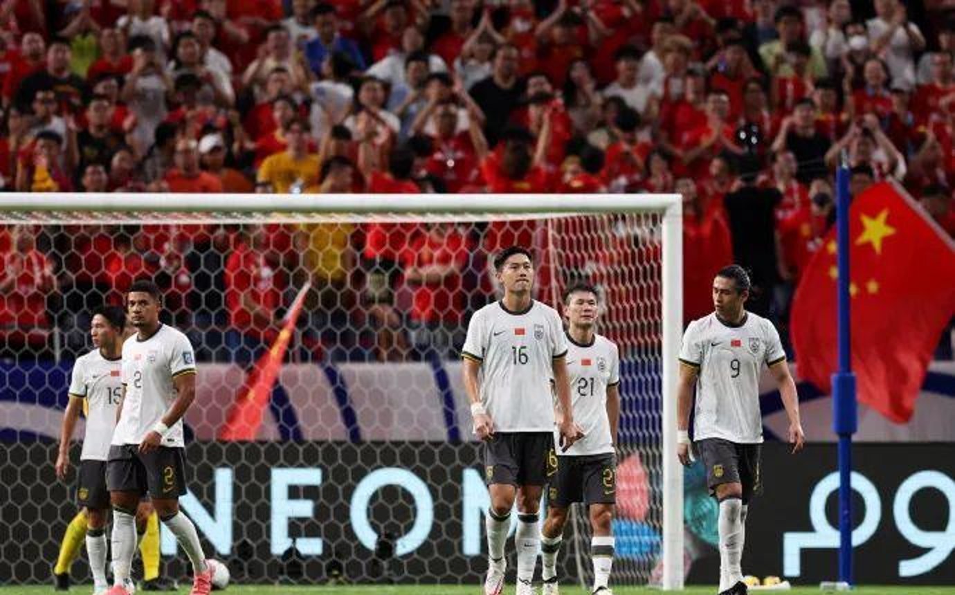 曼联队惨败！主帅赛后直言球队需彻底反思，比较电脑商品.