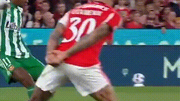 九游真人娱乐转折点金州勇士再遭质疑；葡超今晚攻防权衡；球迷炸锅；身体对抗强度拉满的简单介绍