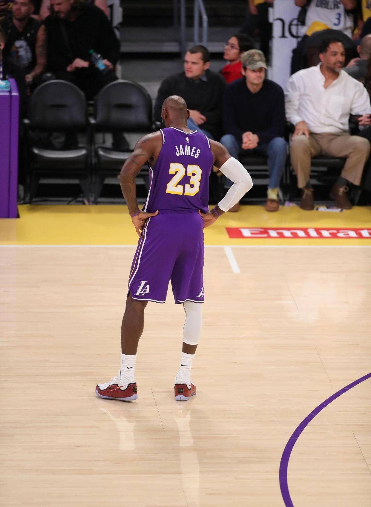 九游高赔率关键时刻NBA总决赛焦点战，迈阿密热火防线松动，悬念犹存，医务组通报恢复的简单介绍